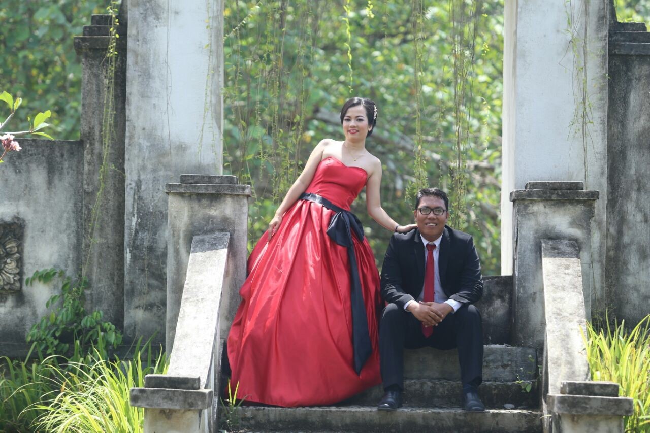SEWA Kebaya Dress Gaun Jas Beskap Prewedding Wedding Wisuda Medan